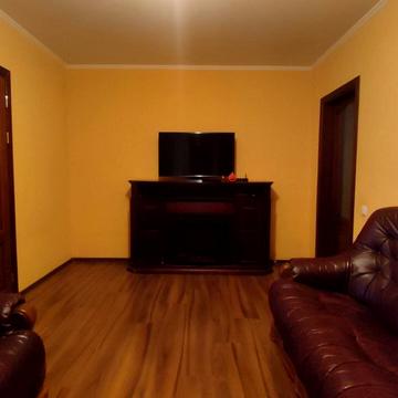 Небесної Сотні просп. (Маршала Жукова), 13