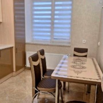 Замостянська вул. (50-річчя Перемоги), 6