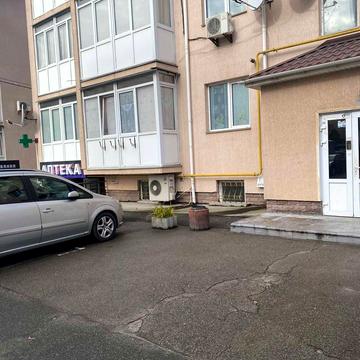 Чубинського вул., 4