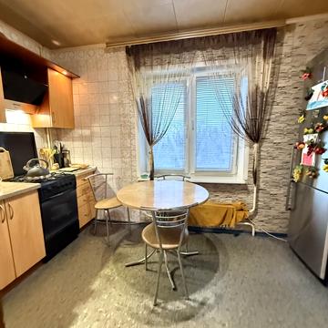 Республіканська вул., 51