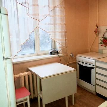 Володимира Антоновича вул. (Свердлова), 39