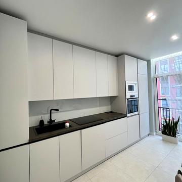 Шевченка вул., (Будинок 1)