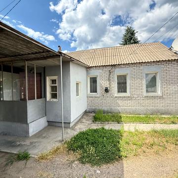 Луговська вул.