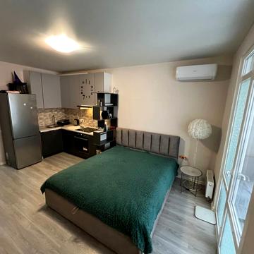 Спрейса вул., 14