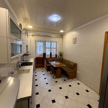 Прохоровська вул., 43