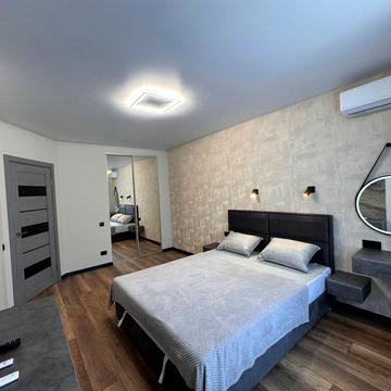 Сімейна вул., 6