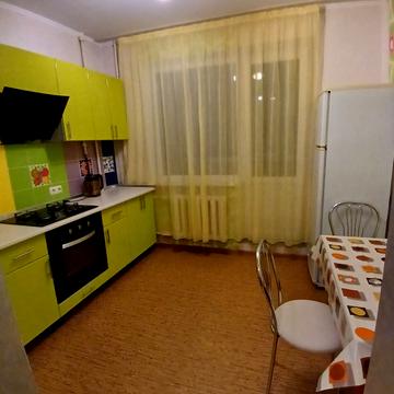 Олександра Клосовського вул., 5