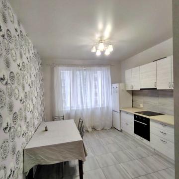 Перлинна вул., 2