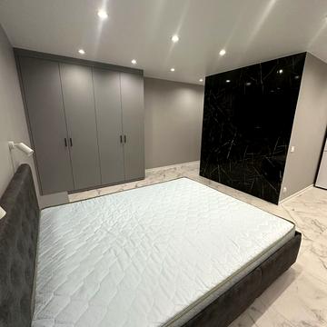 Січеславська Набережна вул., 15