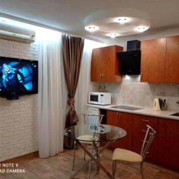 Дмитра Донцова вул. (Дмитра Донського), 4