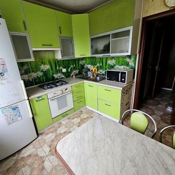 Прибузька вул., 16