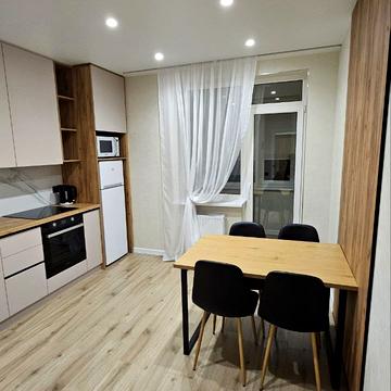 Варненська вул., 29