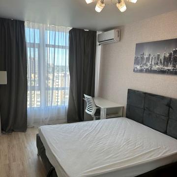 Віталія Нестеренка вул., 1б