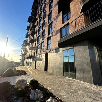 Келецька вул., (Будинок 1)