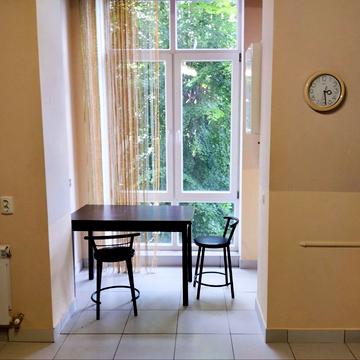 Гордона вул. (Менжинського), 1