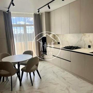 Угорська вул., 14є