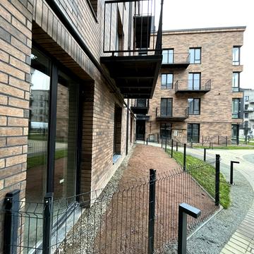 24 Серпня вул., 32