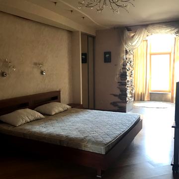 Тіниста вул., 15