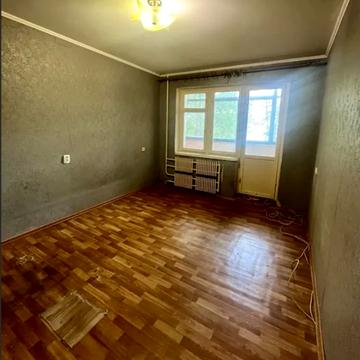 Івана Каркача бульв., 77