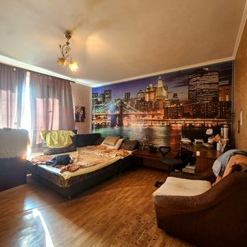 Князя Володимира Великого просп., 137