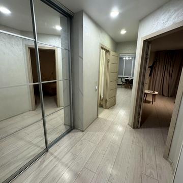 Миру вул., 35