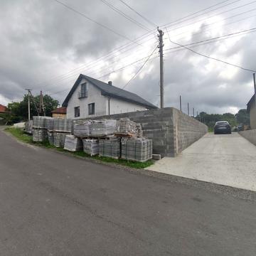 Центральна вул.