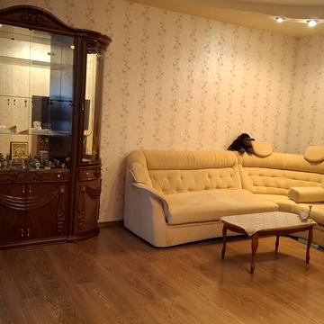 Алчевських вул. (Артема), 17