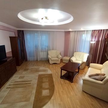 Єлисея Плетенецького вул., 1