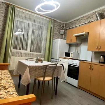 Джорджа Вашингтона вул. (Батальна), 4