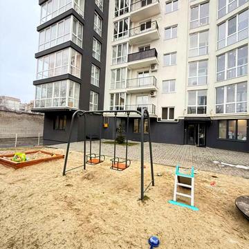 Павела Йозефа Шафарика вул. (), 1