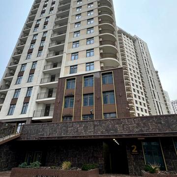 Краснова вул., 1-Б