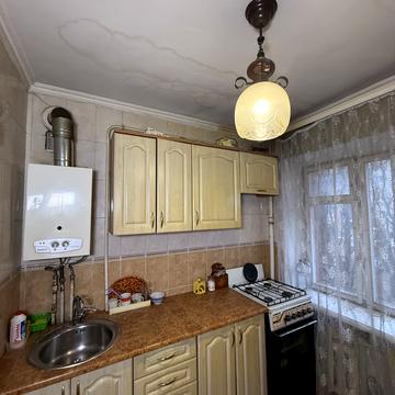 Камянецька вул., 65