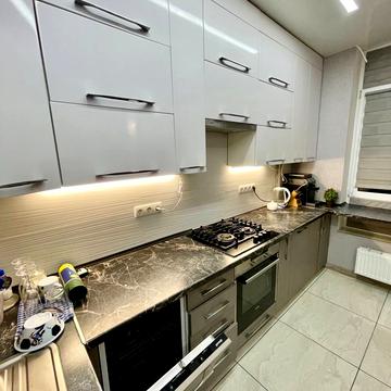 Пасічна вул., 169г