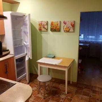 Зубрівська вул., 6