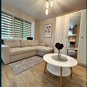 Дмитра Яворницького просп. (Карла Маркса), 2