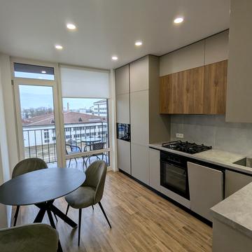 Флотська вул., 10Б