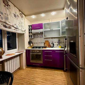 Вячеслава Чорновола вул. (Юрія Савченка), 83