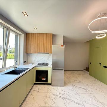 Озерна вул.