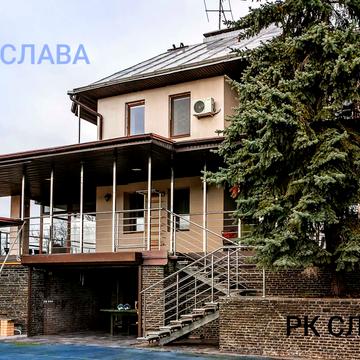 Полунична вул.