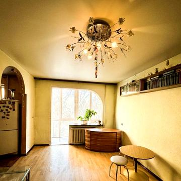 Академіка Корольова вул., 58