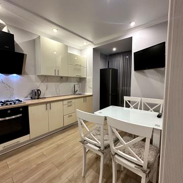 Мінеральна вул., 7-К