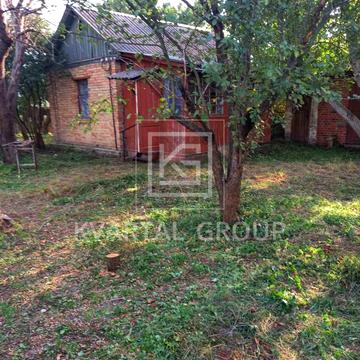 Довженка вул., 8