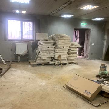 Перемоги вул., 8/4