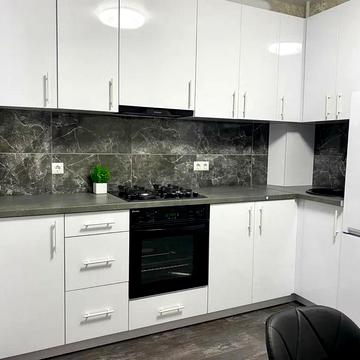 Миру просп., 102/1