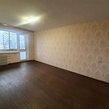 Набережна Перемоги вул., 140