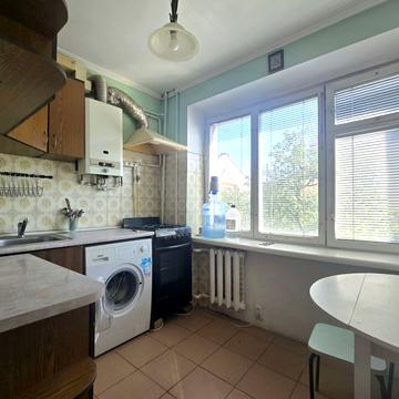 Марка Черемшини вул., 6