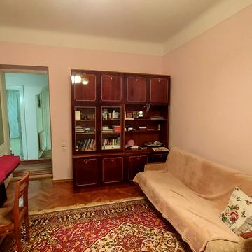 Героїв Майдану вул. (Гвардійська), 40