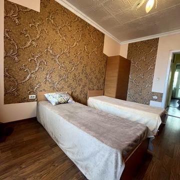 Пішонівська вул., 37