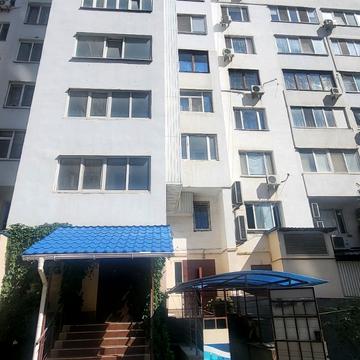 Добровольців вул. (Маршала Говорова), 10/2