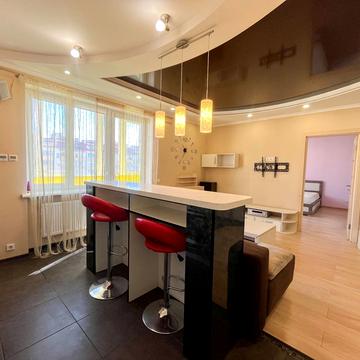 Пасічна вул., 171